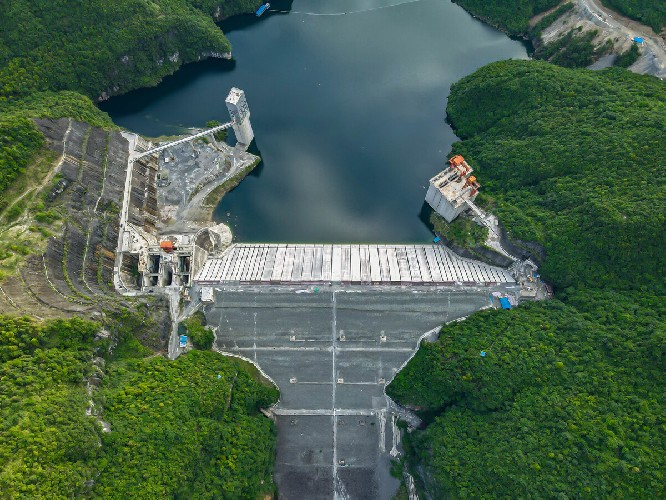 湖北恩施州江坪河水电站工程大坝面